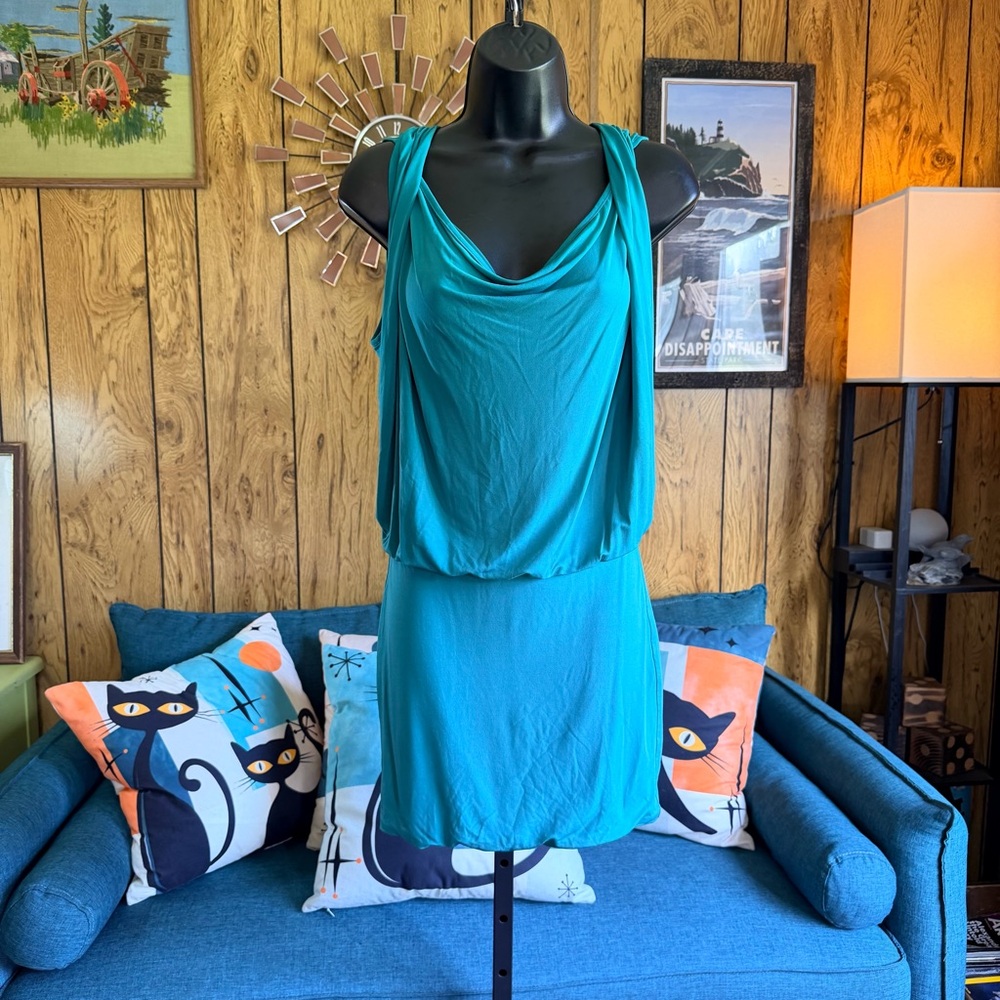 BCBGMAXAZRIA Teal Sleeveless RetrDress